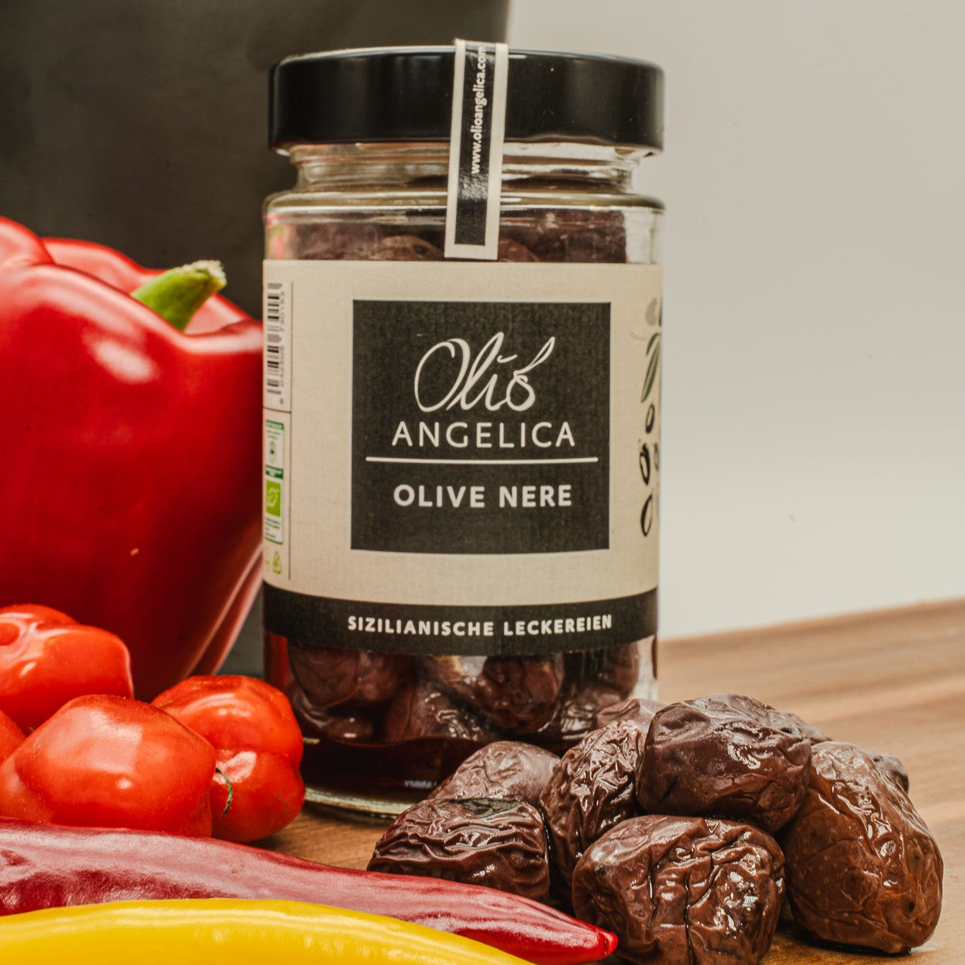 Handgeerntete Schwarze Oliven (Bio)