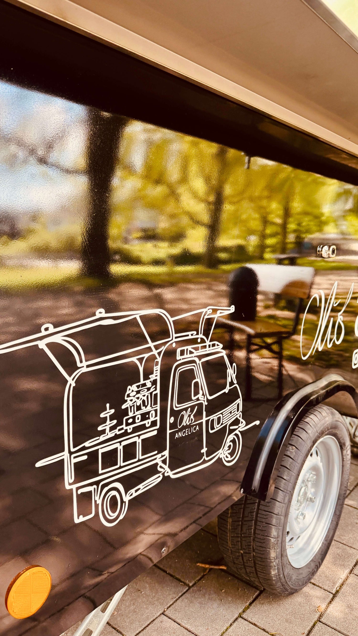 Mobiler Espresso-Trailer mieten in Paderborn & OWL – Barista-Service mit Kaffeeflatrate