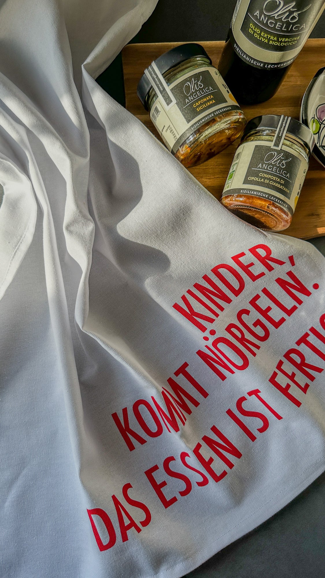 Geschirrtuch | Kinder, kommt nörgeln. Das Essen ist fertig!
