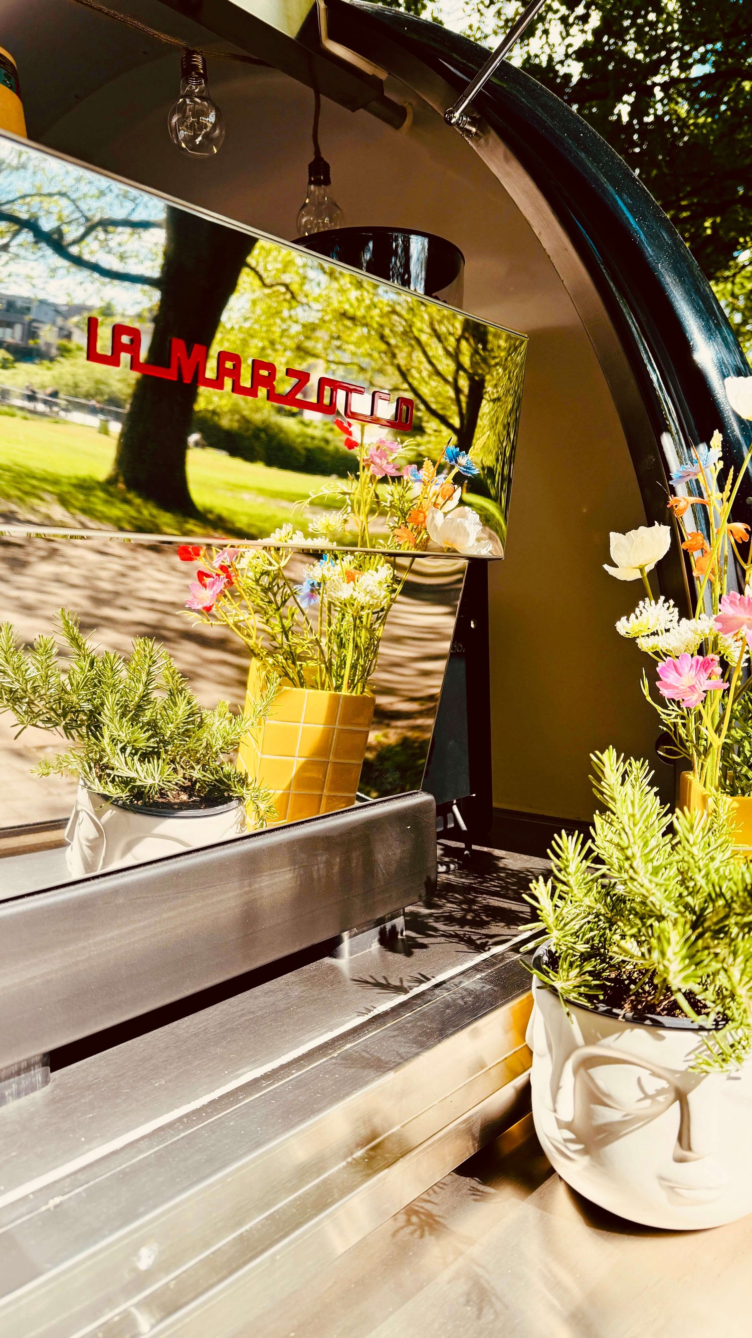 Mobiler Espresso-Trailer mieten in Paderborn & OWL – Barista-Service mit Kaffeeflatrate