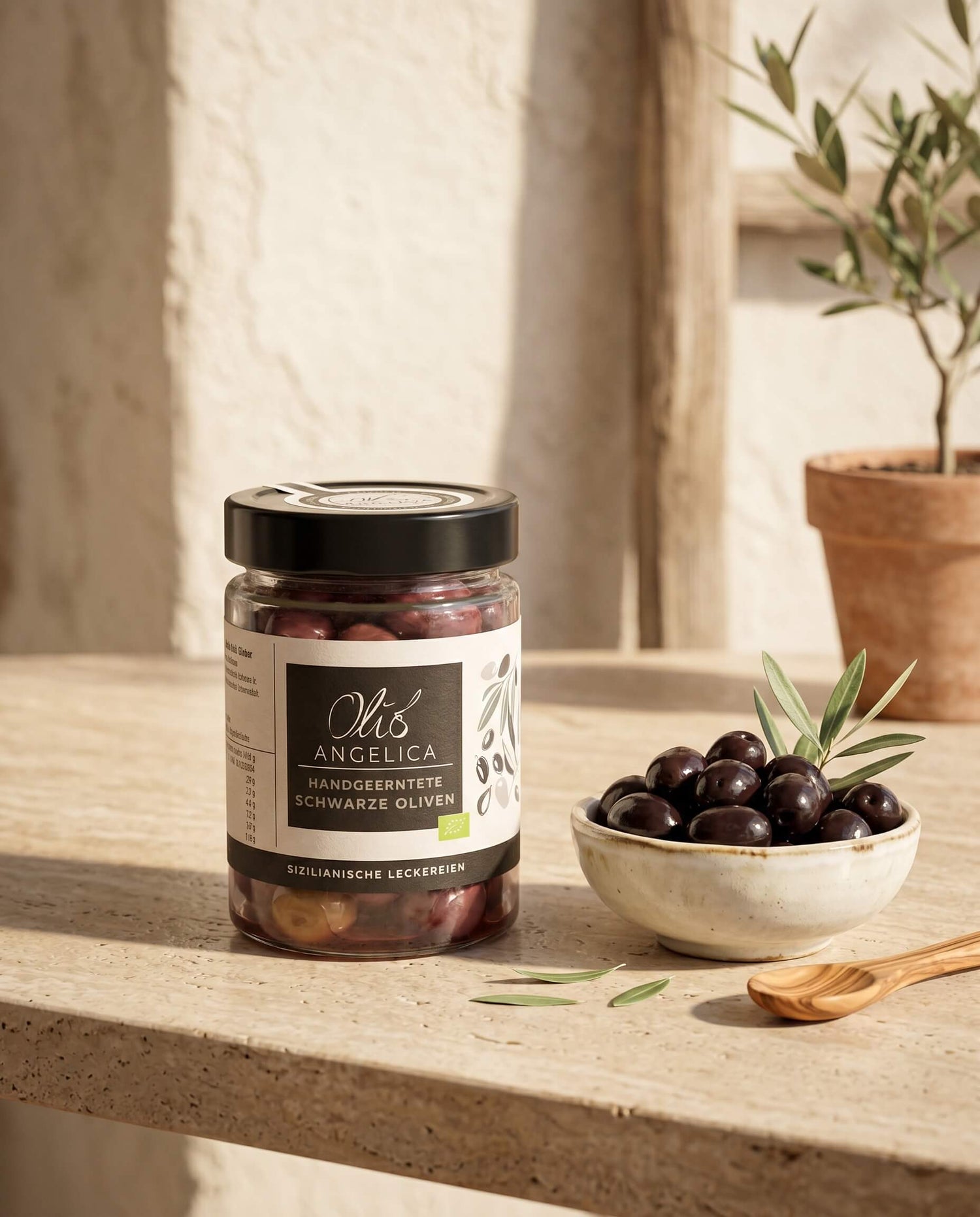 Handgeerntete Schwarze Oliven (Bio)